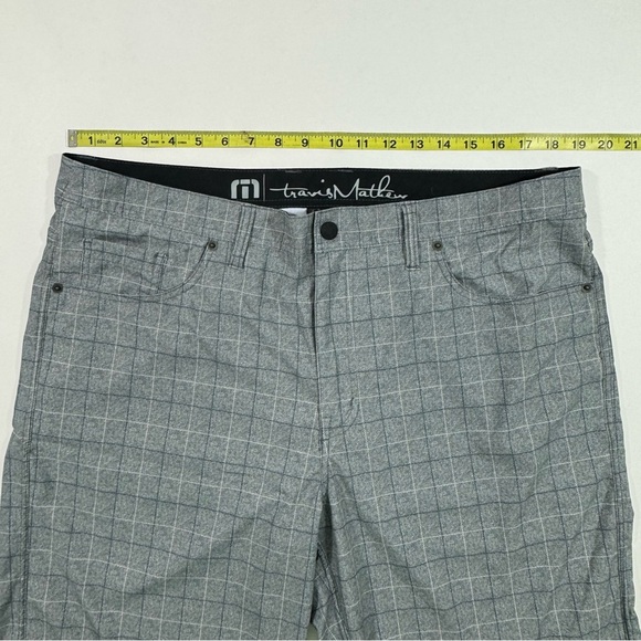 Travis Mathew Flat Front Shorts Grey Blue Check Print - Picture 5 of 5